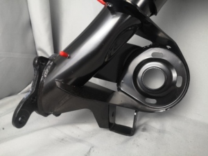 Traverse arrière de suspension OEM 6RU500051F pour frein à disque - Product Image 5