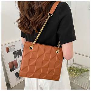 Bolsos Sencillos con Relieve para Mujer, Bolso de Hombro Casual de Calidad, Bolso de Mano a la Moda, Combinable con Todo, Bolso Cruzado de Diseñador con Cadena para Mujer - Product Image 3