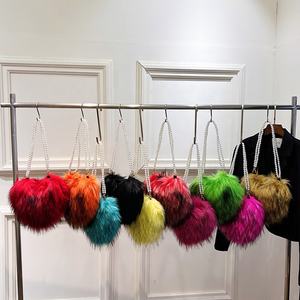 Nuova borsa a tracolla femminile a forma di cuore di moda 2024 borsa a tracolla piccola da donna borse a tracolla colorate da donna - Product Image 1