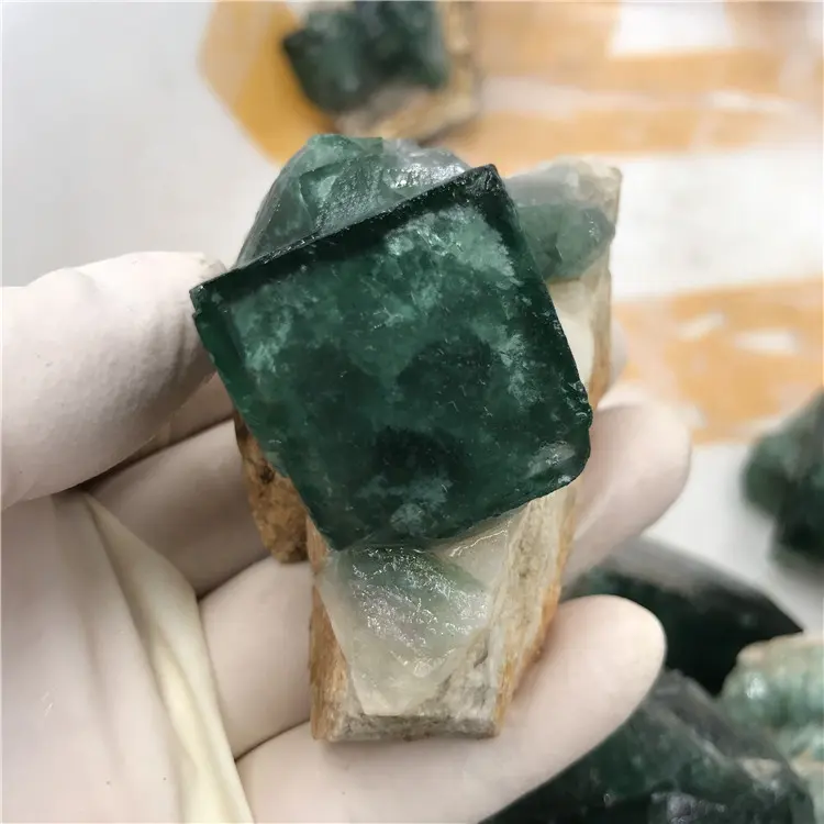 Commercio all'ingrosso Naturale Ruvido Quarzo Verde Fluorite di Cristallo Cluster per raccogliere