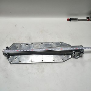 Hongwang ฝาปิดถังน้ำมันเครื่อง PC200-3 6D125 PC400-6 6150-61-2123 6150-61-2124 6136-61-2113 - Product Image 1