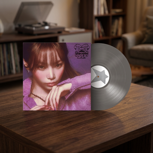 อัลบั้มซิงเกิลชุดที่ 2 ของ LE SSERAFIM 'Made My Night' รุ่นไวนิล (CHIC SILVER Ver.) กล่องสี่เหลี่ยม กล่องแข็ง กล่องพลาสติก ยี่ห้อ KoreanULanU - Product Image 5
