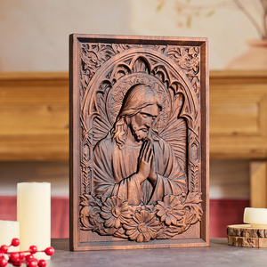 Pannello in Legno Intagliato a Mano con Gesù in Preghiera, Cornice Floreale, Placca Murale di Cristo, Decorazione Rustica Cristiana per Chiesa e Casa - Product Image 3