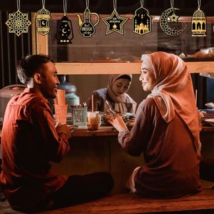36 pièces d'ornements en bois pour le Ramadan, décorations murales pour la fête <span class=keywords><strong>de</strong></span> l'Eid, ornements suspendus en bois en forme <span class=keywords><strong>de</strong></span> lune et d'étoile - Product Image 2