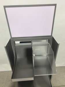 Accessoires de collations Présentoir en acrylique avec étagères multiples Petits séparateurs avec roues Couleur grise Personnaliser le présentoir - Product Image 5