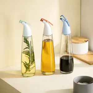 Salsa di condimento per cottura creativa bottiglie di stoccaggio in vetro Dispenser di olio di aceto bottiglia di olio per utensili da cucina in vetro colorato