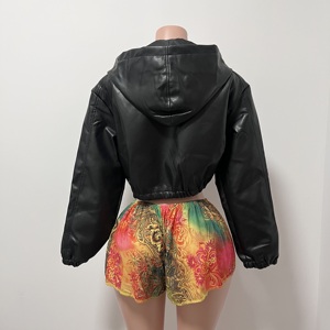 Z0058 - Nouveautés 2024 - Veste en cuir PU personnalisée pour l'automne - Veste courte à capuche noire pour femmes - Product Image 4