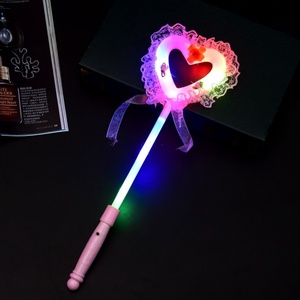 Barra de Luz LED con Forma de Corazón, Barra Luminosa Intermitente, Brilla en la Oscuridad, para Bodas, Conciertos, Eventos, Fiestas, Decoración - Product Image 3