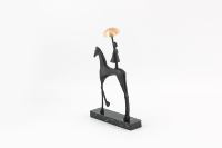 Statue Moderne Minimaliste Cheval et Joueur en Alliage de Zinc - Figurine Artistique Unique pour Décoration de Bureau Anniversaire Maison