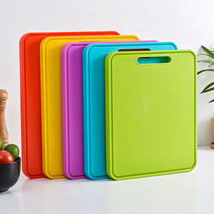 Planche à découper ondulée écologique pour légumes et fruits Planche à découper végétalienne ronde et carrée en PE pour la cuisine - Product Image 3