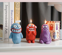 Bougie parfumée artisanale en forme de monstre mignon, bougie aromathérapeutique créative en forme de figurine pour cadeau d'anniversaire, décoration de la maison, vente en gros personnalisée