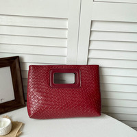 Pochette tressée texturée pour femme, sac à main de luxe en cuir PU tressé avec poignée ajourée, pochette de soirée