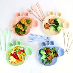 Ensemble de vaisselle pour enfants en paille de blé, style mignon cochon, quatre pièces, assiettes à compartiments - Product Image 3