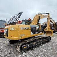 Excavatrice d'occasion CAT 326D2L 27 tonnes Caterpillar 326D2L, pelle sur chenilles hydraulique d'occasion en stock. Également disponibles 325D2L et 329D2L.