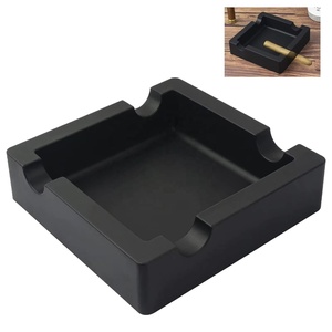 Cendrier en silicone pour cigares, grand cendrier d'extérieur pour patio, quatre fentes, accessoires pour fumeurs, résistant à la chaleur, incassable, carré - Product Image 1