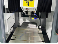 Fraiseuse à métaux CNC à changement d'outil automatique de haute précision avec lit de coulée intégré pour le traitement des moules