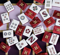 Ensemble de Mahjong américain en acrylique de luxe rouge de la collection HAUS pour 4 joueurs - Jeu de société élégant pour le divertissement et les cadeaux