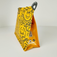 Sachets de café à fond plat personnalisés Cailyn Premium, grains de spécialité, valve unidirectionnelle, fermeture éclair refermable, impression en héliogravure, recyclables