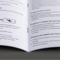 Brochure personnalisée avec logo sur mesure, papier et carton de qualité, reliure agrafée, impression offset et plastification.