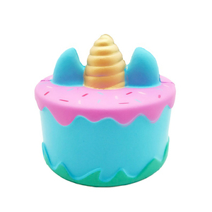 ของเล่นบีบยูนิคอร์นรูปเค้ก  PU Stress Ball Happyfoam ได้รับการรับรองมาตรฐาน EN71 ของขวัญขายส่งสำหรับเด็กผู้ชาย - Product Image 3