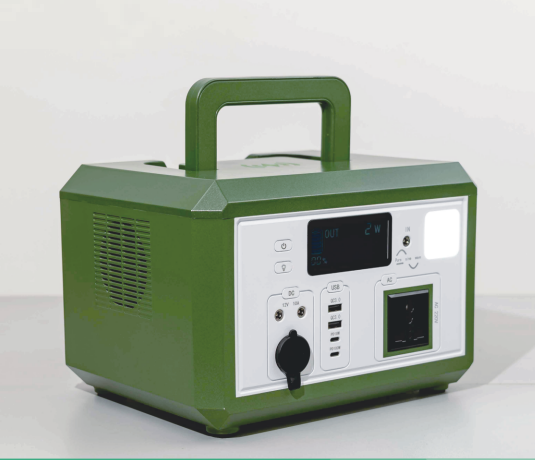 สีเขียว