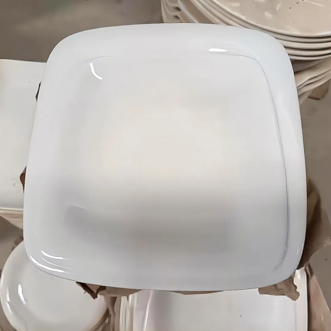 Pratos e pratos personalizados para casamento nórdico por atacado com desconto de louça porcelana branca de 8 polegadas para banquetes e restaurantes