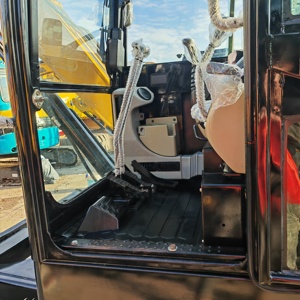 Excavadora Compacta Caterpillar 305.5E de Alta Calidad y Bajo Número de Horas de Uso, Modelo 2020, Pintura Original, Sistema Hidráulico Perfecto - Product Image 5