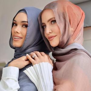 Foulard numérique imprimé en modal, une pièce, vente en gros, doux, transparent, tendance, style européen et américain, hijab musulman malaisien, motif porte-bonheur - Product Image 1