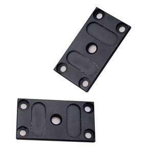Base de Montaje de Aluminio Fresada por CNC Personalizada con Rosca de 1/4'', Placa Adaptadora Anodizada Negra de Precisión, Fijador Metálico de 5 Orificios - Product Image 1