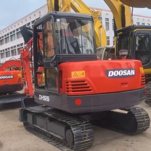 รถขุดตีนตะขาบ Doosan DH55 รุ่นปี 2020 ขนาด 5 ตัน สีแดง อุปกรณ์ก่อสร้างสำหรับงานหนัก - Product Image 4