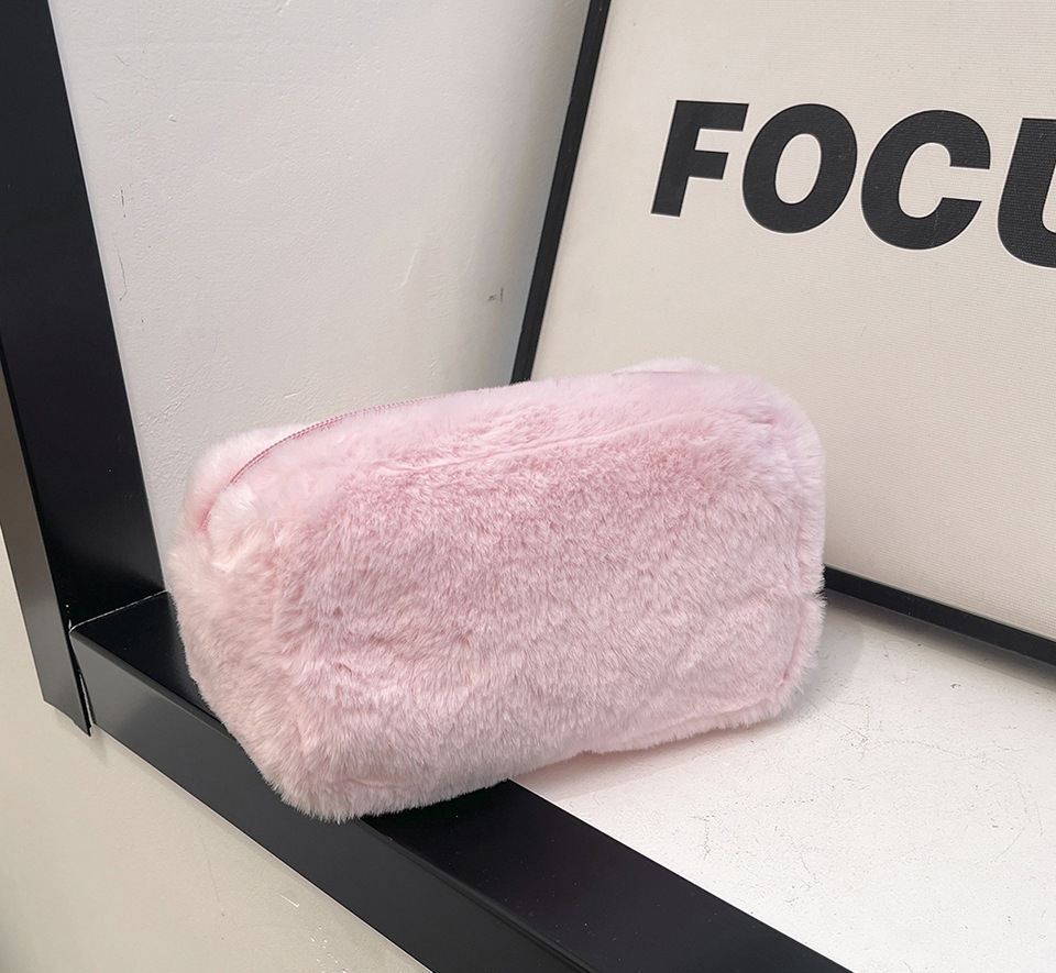 สีชมพูอ่อน