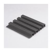 Panneaux muraux intérieurs en PVC grain de bois Wpc Designs pour décoration extérieure