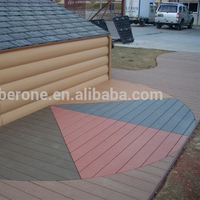 Decking extérieur en plastique WPC en bois de style moderne avec protection UV et caractéristiques anti-fissure