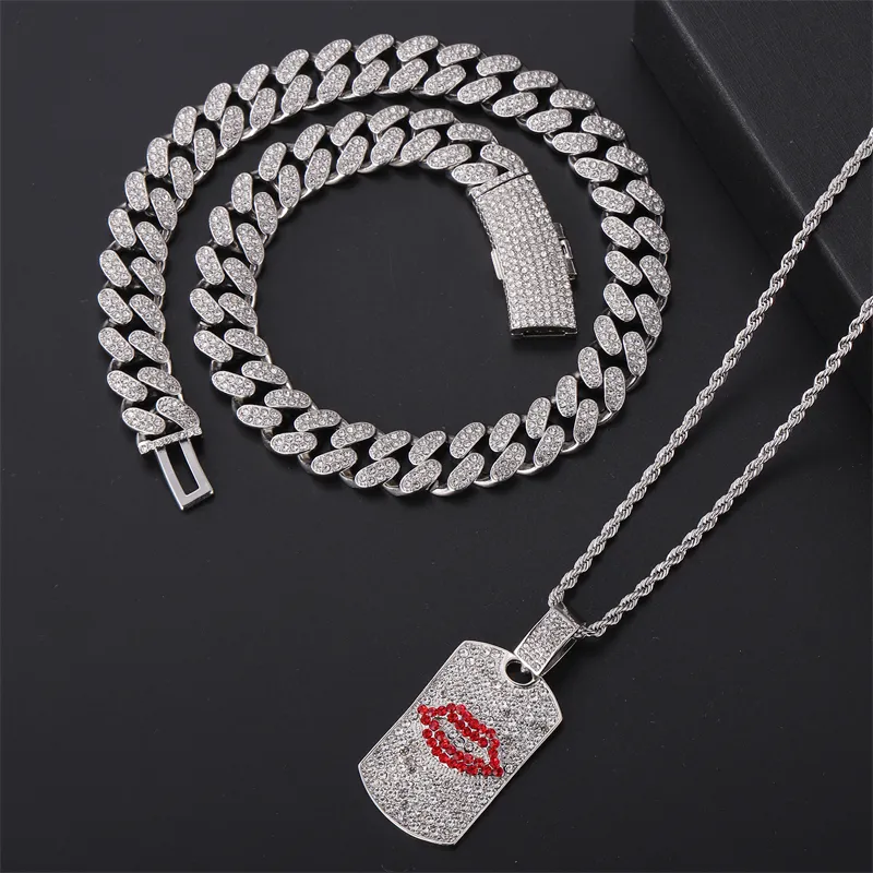 Fancy Hiphop Jewelry 18inch Alloy Cuban Chain Square Sexy Lips Pendant Necklace for Men