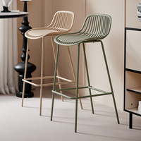 Chaises de bar modernes et simples en plastique avec structure métallique pour la maison, les cafés, les restaurants, les terrasses, les bars de loisirs, tabourets hauts