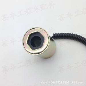 คอยล์โซลินอยด์วาล์วแดวู รุ่น DH60 5 7 อะไหล่รถขุด หัวปลั๊กขนาดใหญ่ - Product Image 3