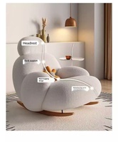 Fauteuil à bascule moderne en laine d'agneau blanche, meubles de maison en tissu pour se détendre et profiter de ses loisirs dans la chambre ou le salon