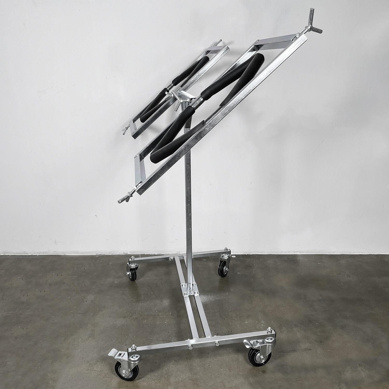 Support Rotatif Pour Jantes Et Pièces Auto - 4 Cônes Réglables, 4 Roues Dont 2 Freinées, Capacité 100 Kg - Pour Peinture, Réparation, Acier Galvanisé Rouge - 11
