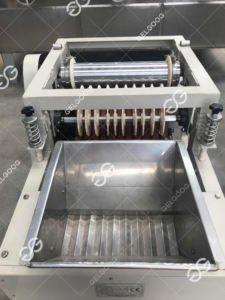 Gelgoog Venta caliente 100Kg Pistacho automático Nueces Máquina pelada fresca Precio de la máquina peladora de almendras verdes - Product Image 4