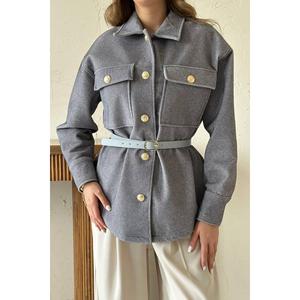 Chemise en cachemire gris pour femme avec boutons dorés - Vente en gros - Product Image 2