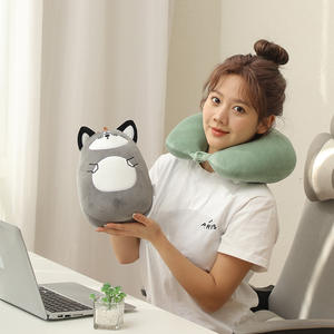 Almohada de viaje portátil en forma de U de terciopelo para la oficina, la siesta y el coche, diseño de color sólido, soporte cómodo - Product Image 5