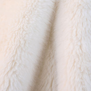 Haut de gamme personnalisé vêtements pour femmes hiver <span class=keywords><strong>fausse</strong></span> <span class=keywords><strong>fourrure</strong></span> manteaux blanc <span class=keywords><strong>fausse</strong></span> <span class=keywords><strong>fourrure</strong></span> recadrée <span class=keywords><strong>veste</strong></span> Polyester femmes manteau hiver <span class=keywords><strong>fausse</strong></span> <span class=keywords><strong>fourrure</strong></span> - Product Image 5