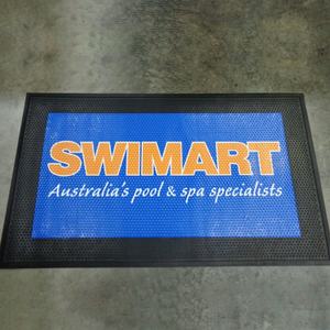 Tapis de sol en caoutchouc personnalisés avec logo imprimé - Product Image 1