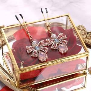 हाई एंड फैशन अपील तितली कर्षण कॉलर निप्पल क्लिप बंधन महिला गुलामों को वैकल्पिक सेक्स खिलौने सिखाती हैं - Product Image 5