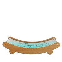 Lit pour chat unique et moderne en forme de lune, en bois naturel durable de haute qualité, avec griffoir amovible et lavable pour une utilisation en intérieur