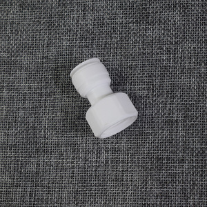 Conector de filtro de agua con rosca interna de 4/8 pulgadas a adaptador de tubería de 3/8 PE KM43N de plástico de conexión rápida - Product Image 2