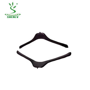 Luxe détail placard en bois vêtements robe chemise costume vêtements logo personnalisé cintre à vendre - Product Image 2