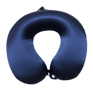 Protecteur de <span class=keywords><strong>cou</strong></span> de voyage en forme de U d'oreiller d'<span class=keywords><strong>avion</strong></span> en soie de mûrier pur avec mousse à mémoire de forme confortable pour les voyages en voiture de train d'<span class=keywords><strong>avion</strong></span> - Product Image 2