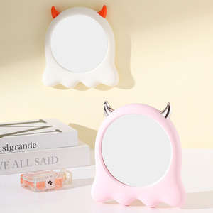 Miroir de <span class=keywords><strong>maquillage</strong></span> portable et mignon pour le bureau, en plastique, avec un design de <span class=keywords><strong>petit</strong></span> <span class=keywords><strong>diable</strong></span>, luxueux et personnalisé pour les filles, miroir de <span class=keywords><strong>maquillage</strong></span> pour s'habiller - Product Image 5