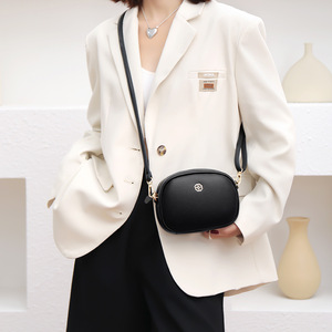 Nouveaux sacs à main et sacs à bandoulière en cuir PU, nouveaux sacs à main de créateurs pour femmes, sacs à bandoulière pour femmes - Product Image 2